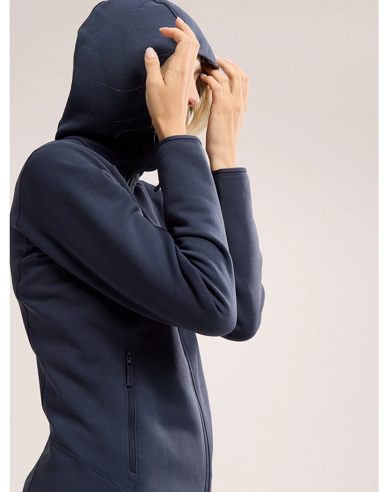 Arc'teryx Women's Kyanite Hoody Black Sapphire | Buy Arc'teryx Women's Kyanite Hoody Black Sapphire here | O