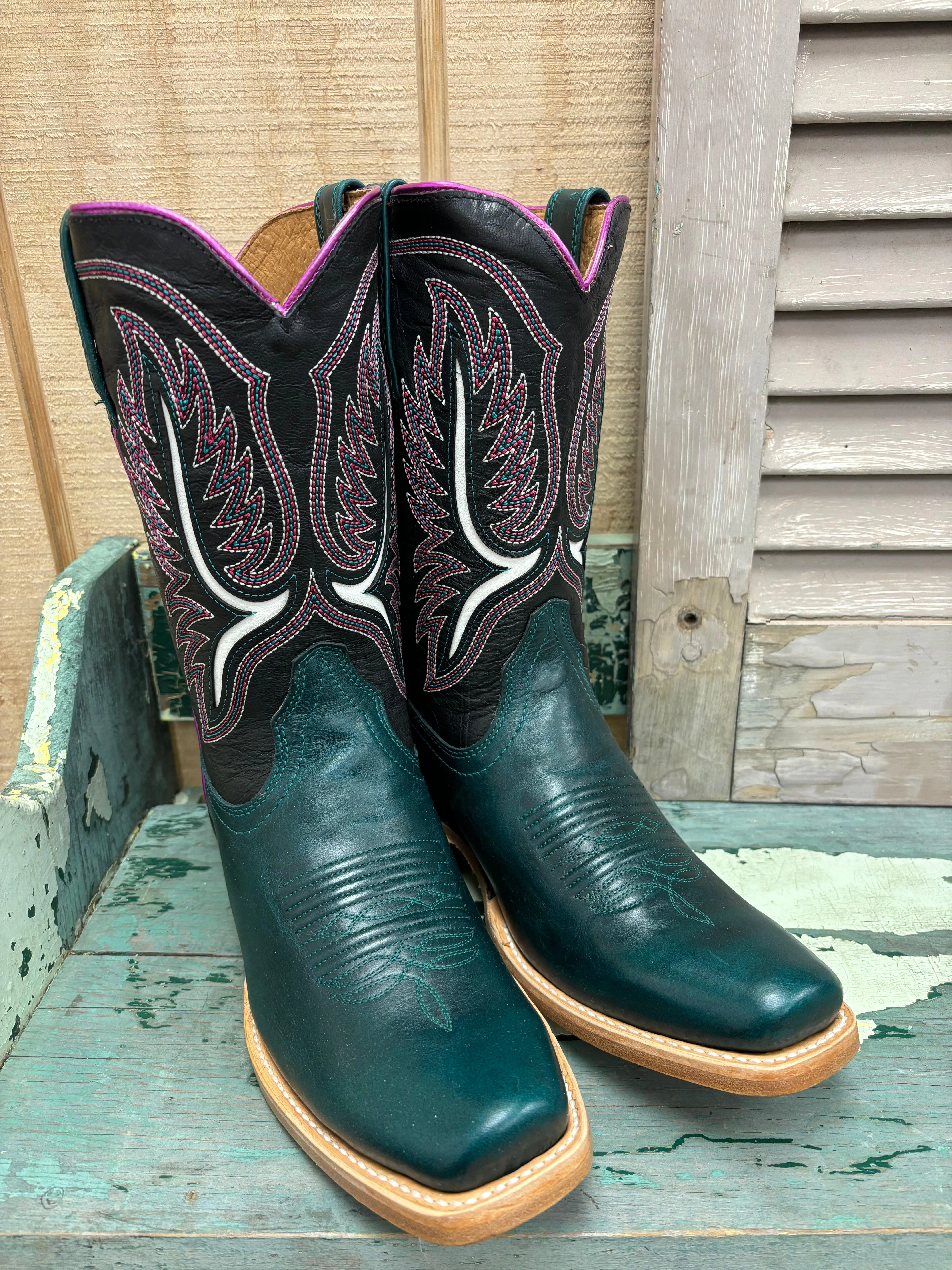 Ariat Women's Futurity Colt Ancient Turquoise & Luxe Black Cowgirl Boots 10051019