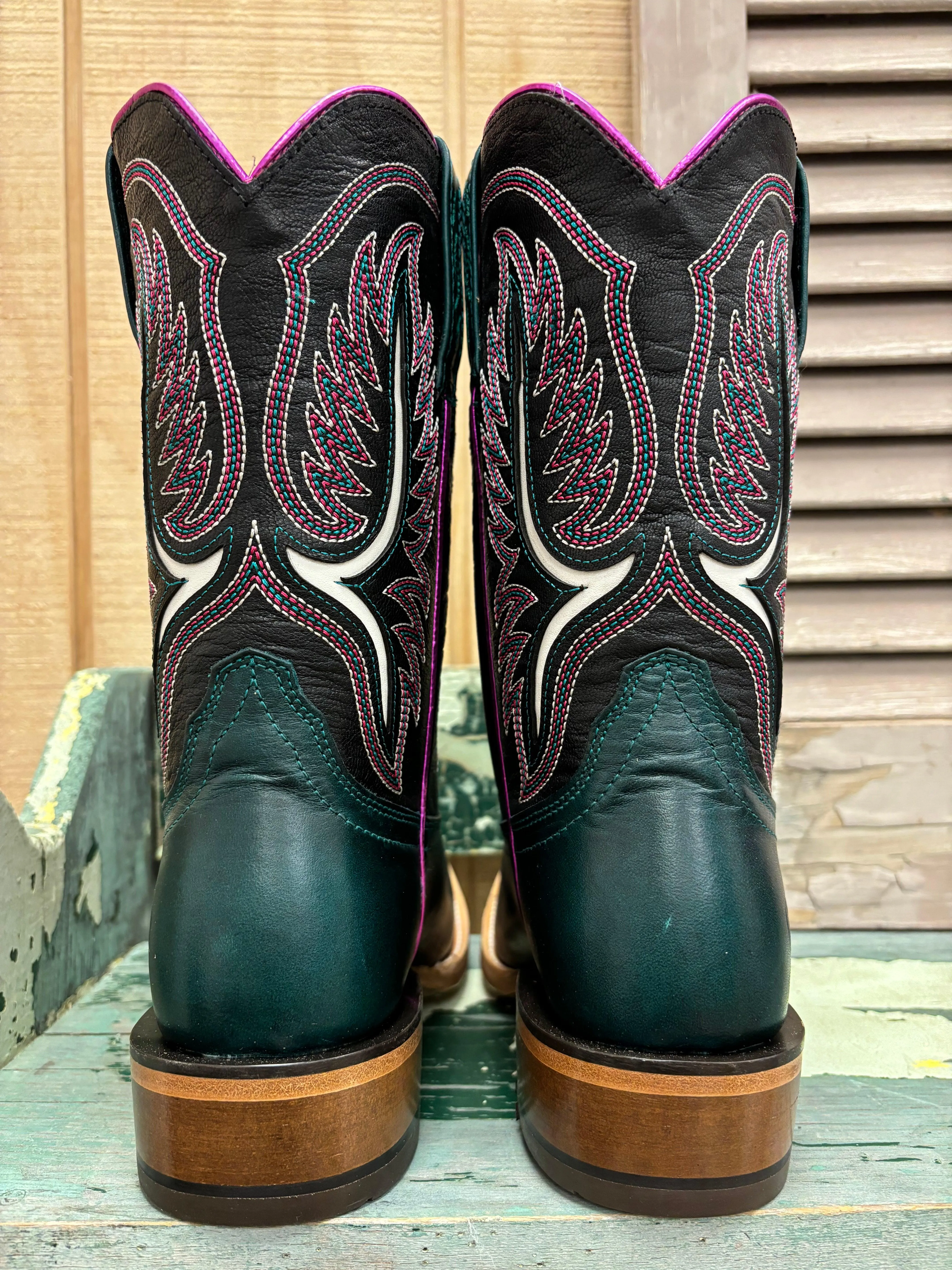 Ariat Women's Futurity Colt Ancient Turquoise & Luxe Black Cowgirl Boots 10051019