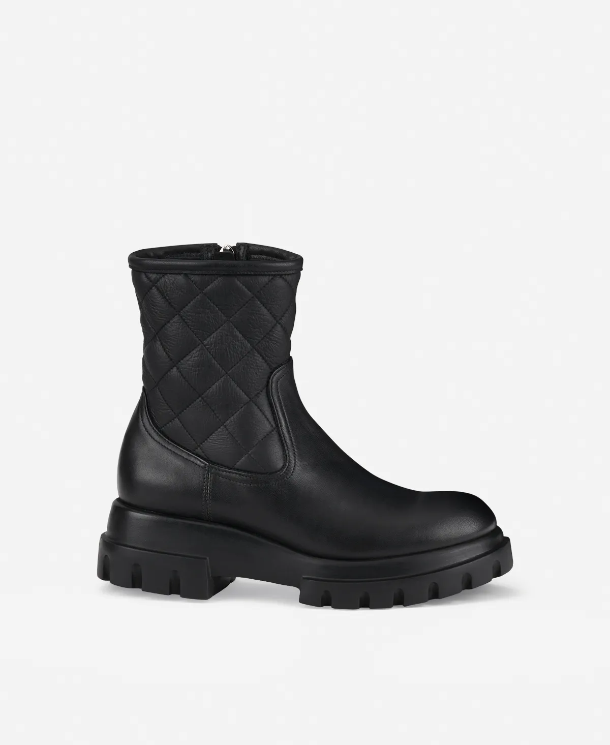 Chunky Matelassé Ankle boot with sheepskin