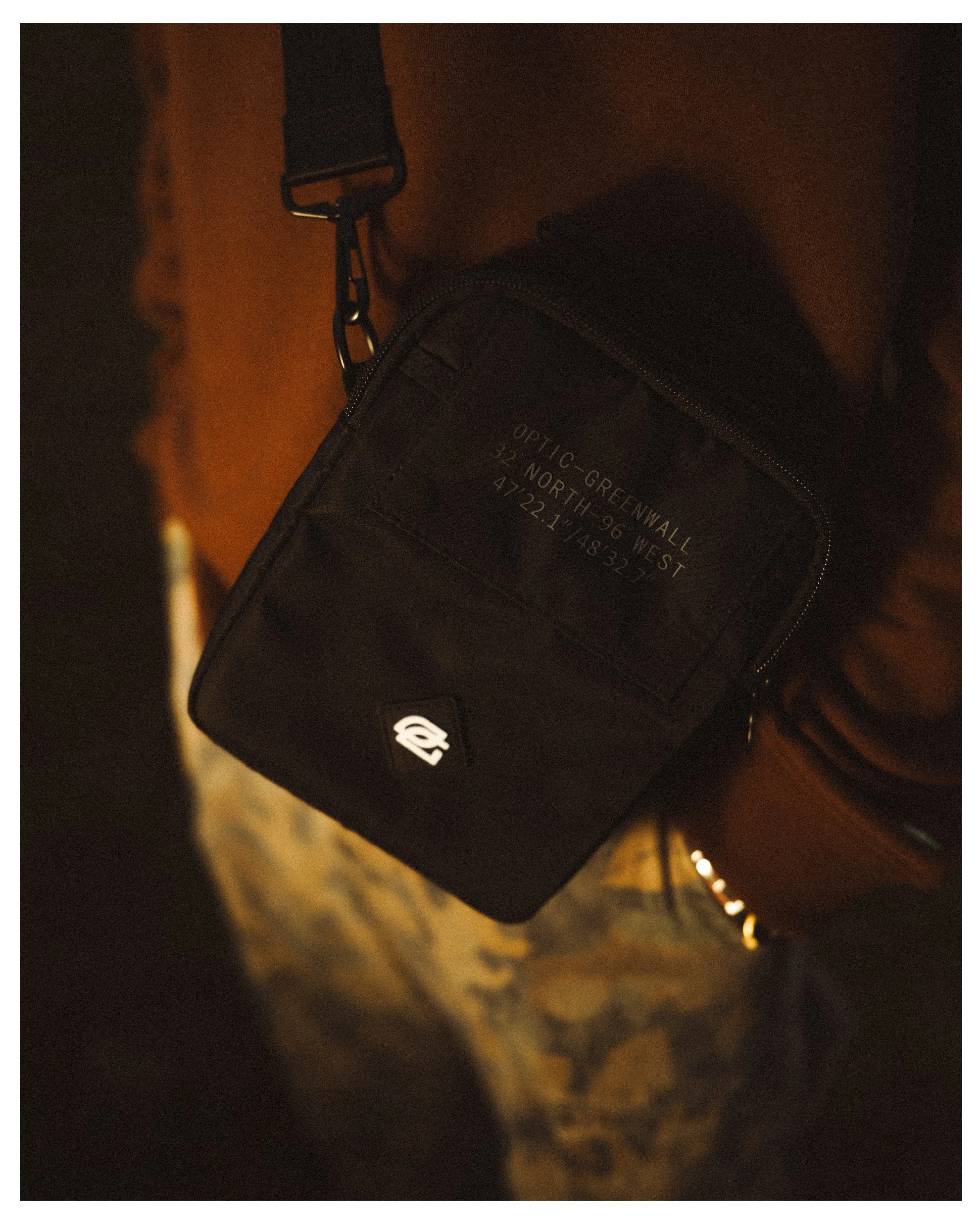 GL Shoulder Bag (Black)