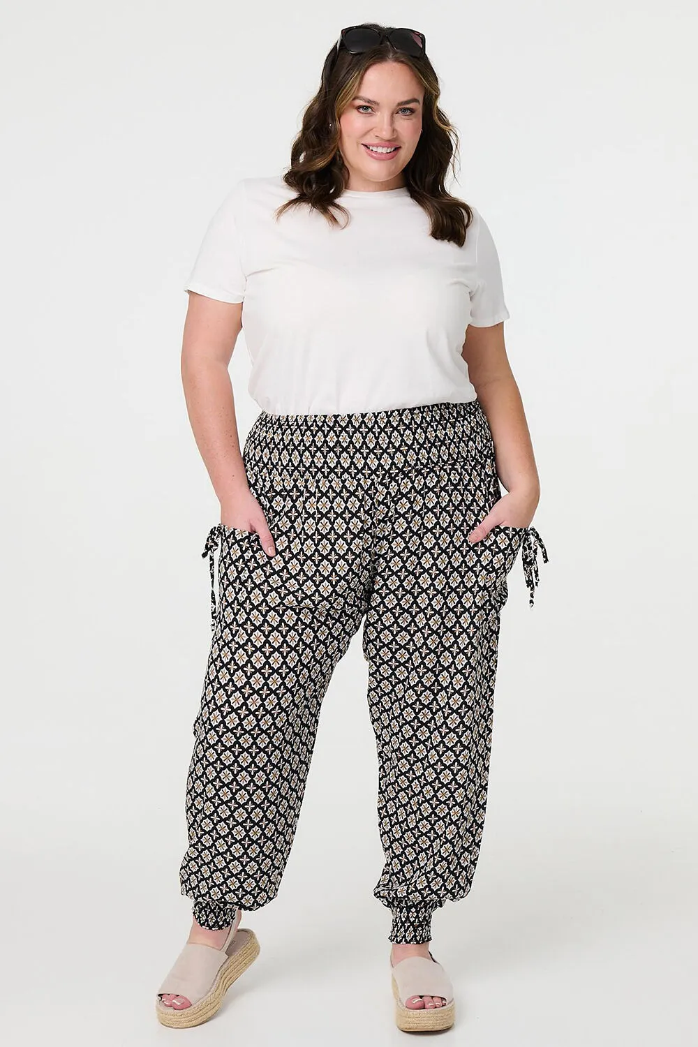 Izabel London – Mosaic Print Shirred Harem Pants