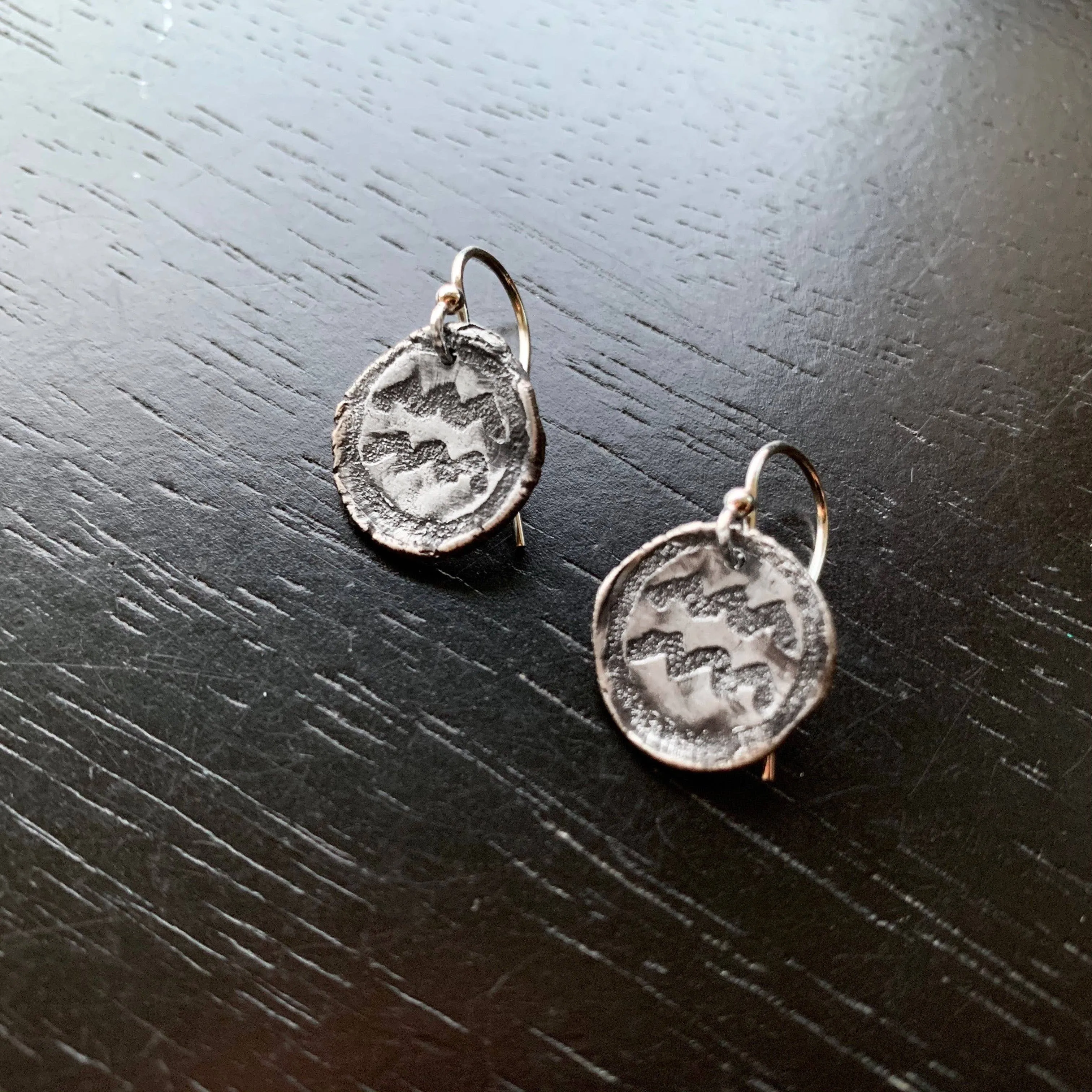 Jennifer Kahn Jewelry Zodiac Earrings: Sterling: Taurus