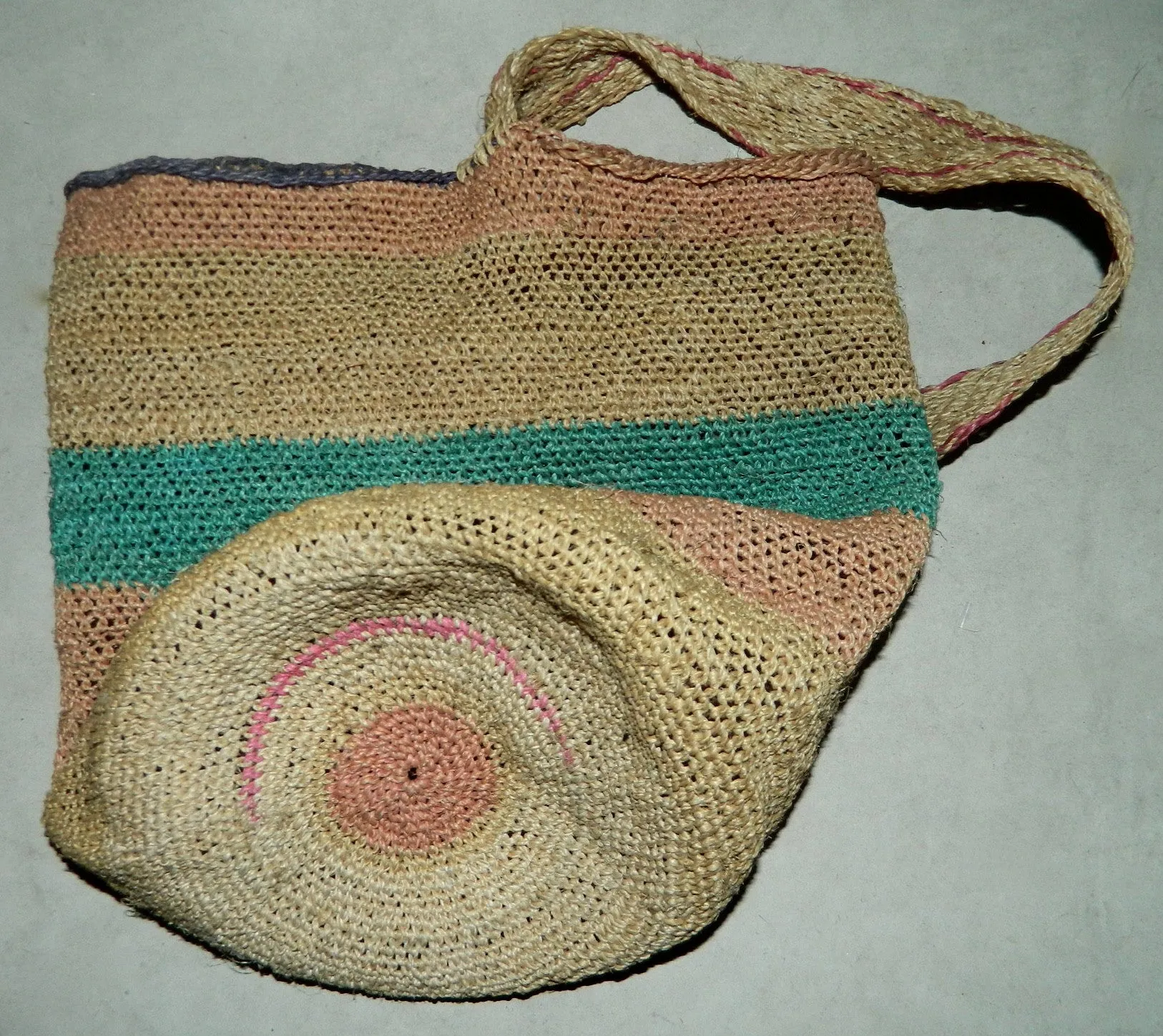 vintage 1940s striped seagrass tote / woven market basket bag